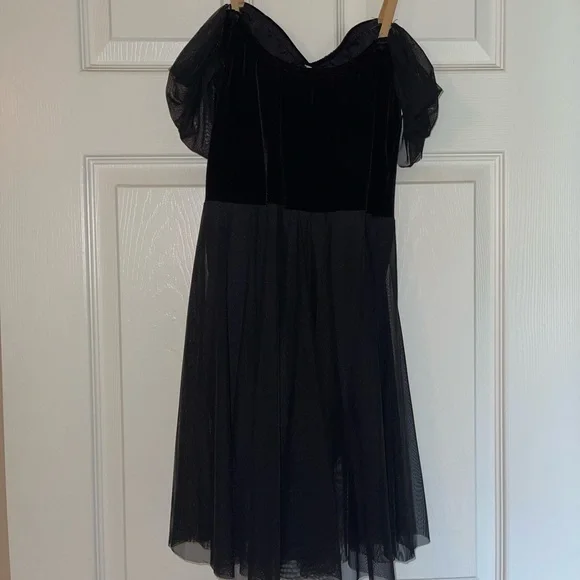 Black Ballet Costume - Picture 2 of 3